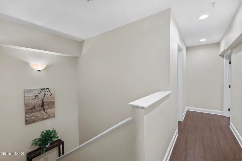 5 Spring Street #APT 404, Saratoga Springs, NY 12866, Saratoga Springs, New York, United States. - Photo 24