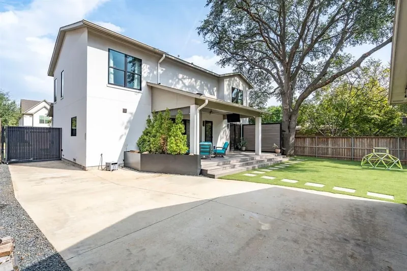 6802 Vada Drive, Dallas, Texas, United States. - Photo 36