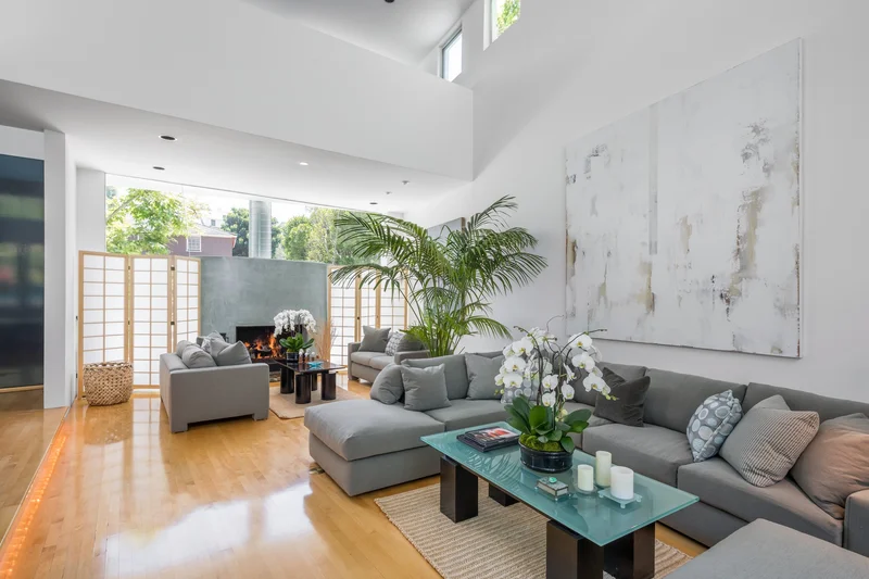255 S Bentley Ave, Los Angeles, CA 90049, Los Angeles, California, United States. - Photo 5