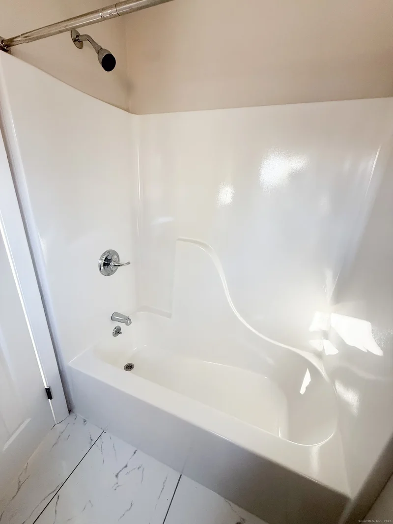31 Florence Street, New Britain, Connecticut, United States. - Photo 22
