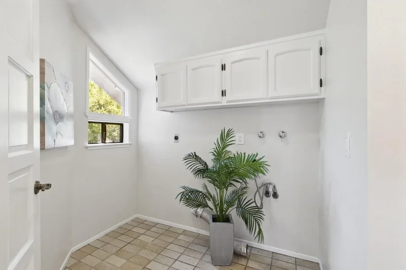 17710 Holiday Drive, Morgan Hill, California, United States. - Photo 22