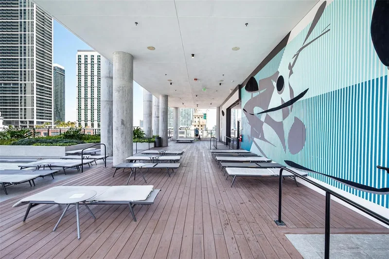 398 NE 5th St, Miami, FL 33132, Miami, Florida, United States. - Photo 23