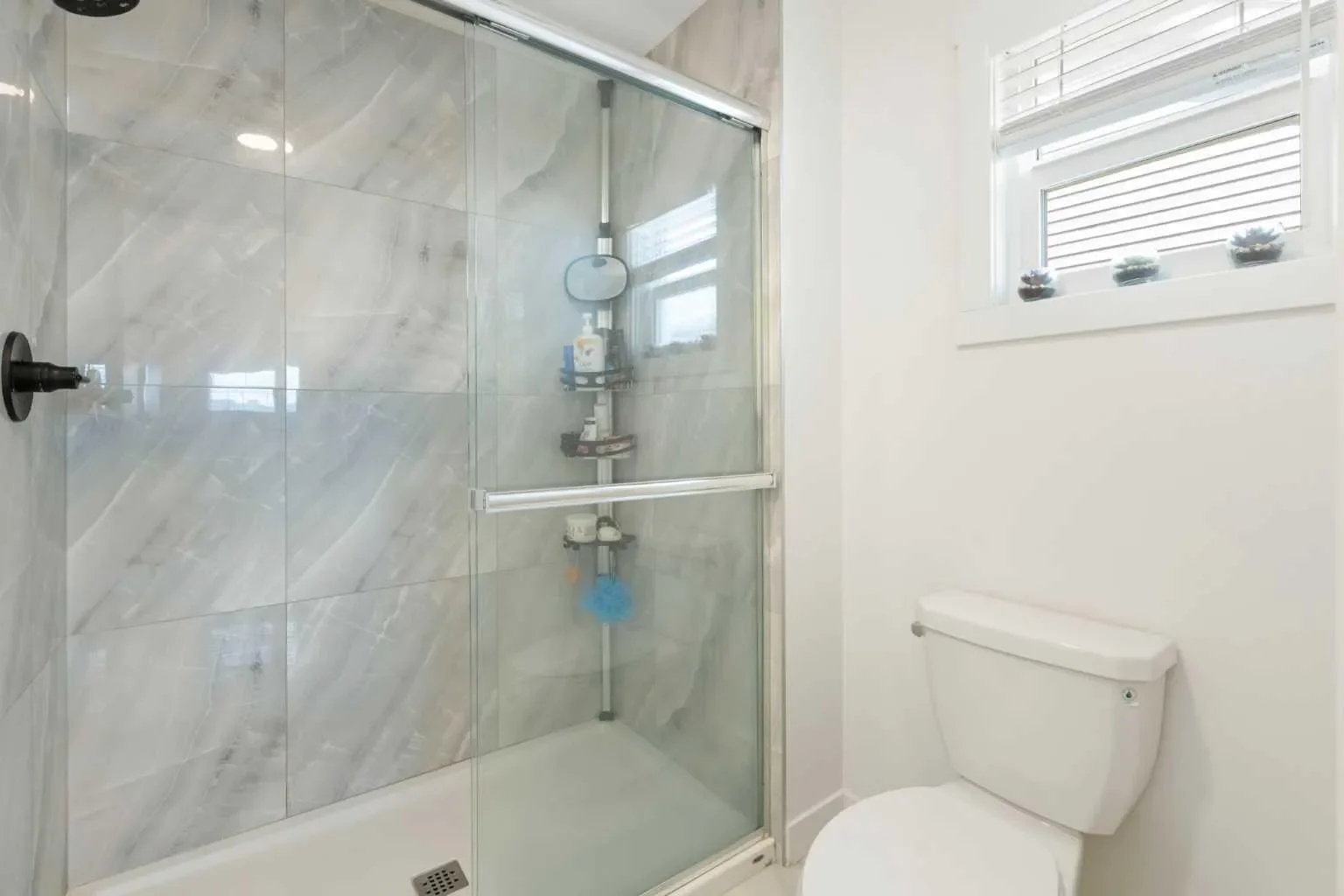 1635 Baywater Street SW, Airdrie, Alberta, Canada. - Photo 31