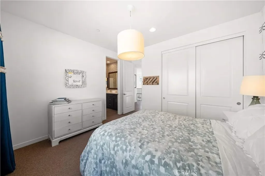 105 newall, Irvine, California, United States. - Photo 32