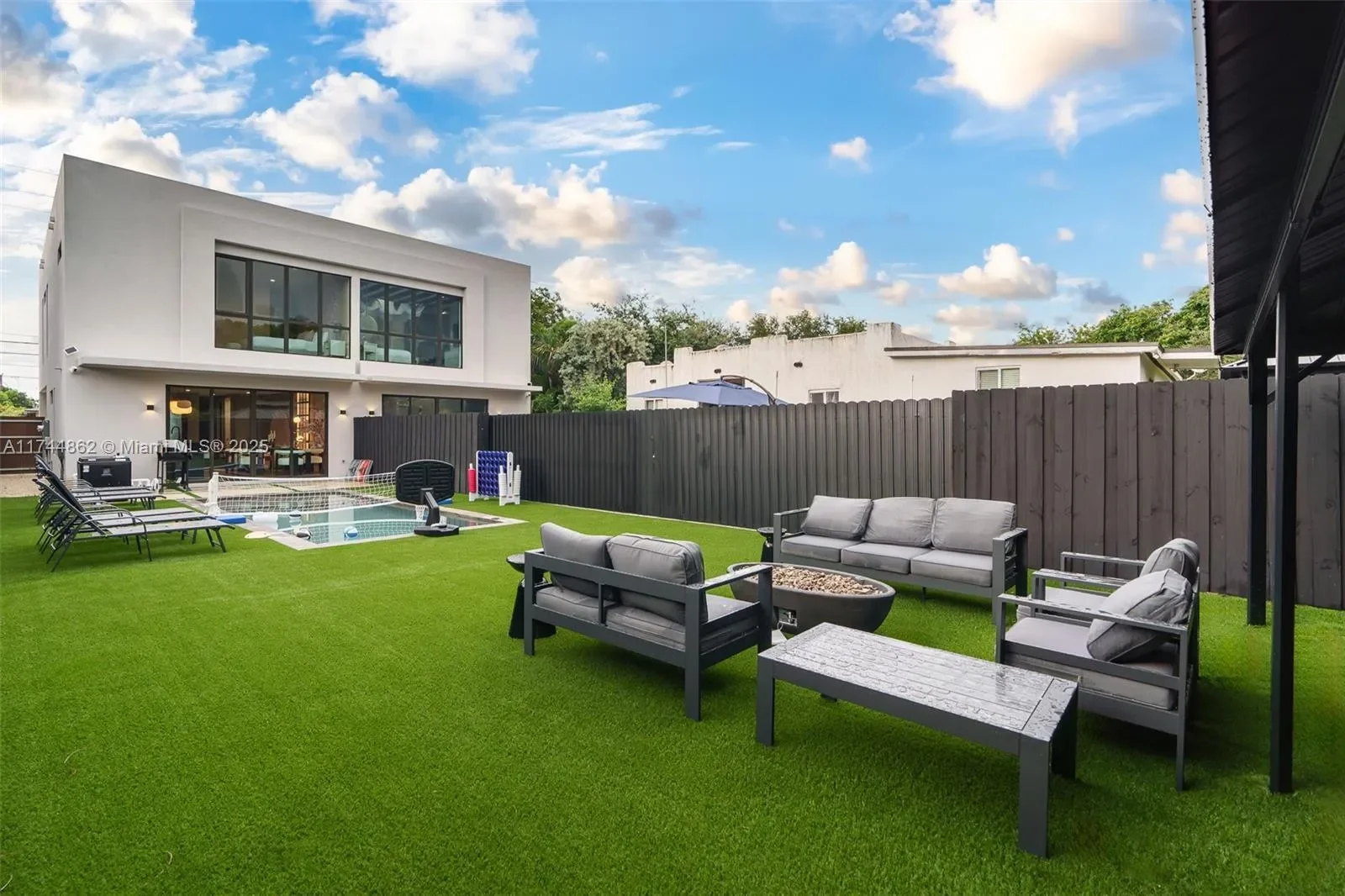 410 NW 52nd St, Miami, Florida, United States. - Photo 4