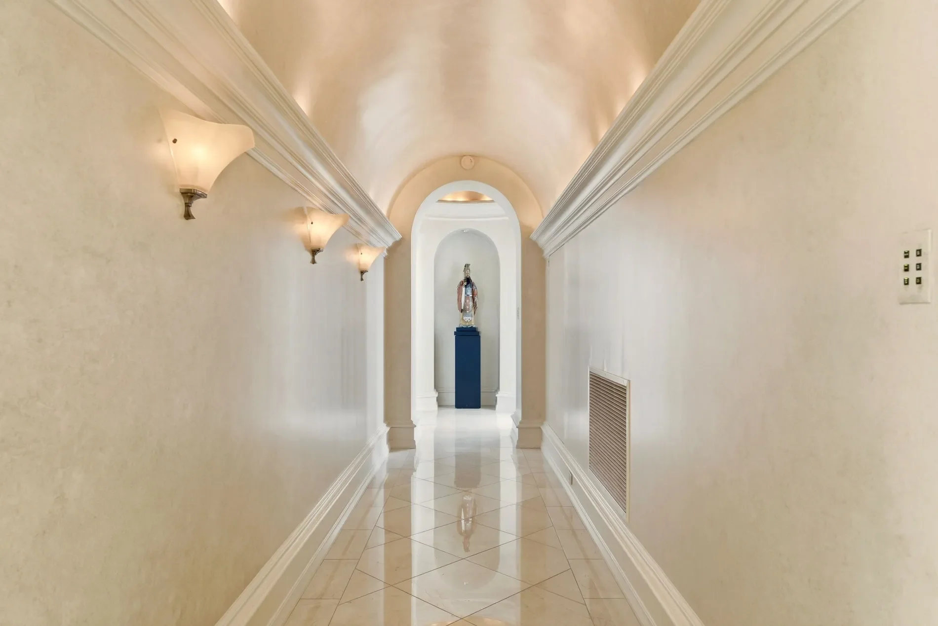 222 East Witherspoon Street #2200, Louisville, KY 40202, Watterson Park, Kentucky, United States. - Photo 23