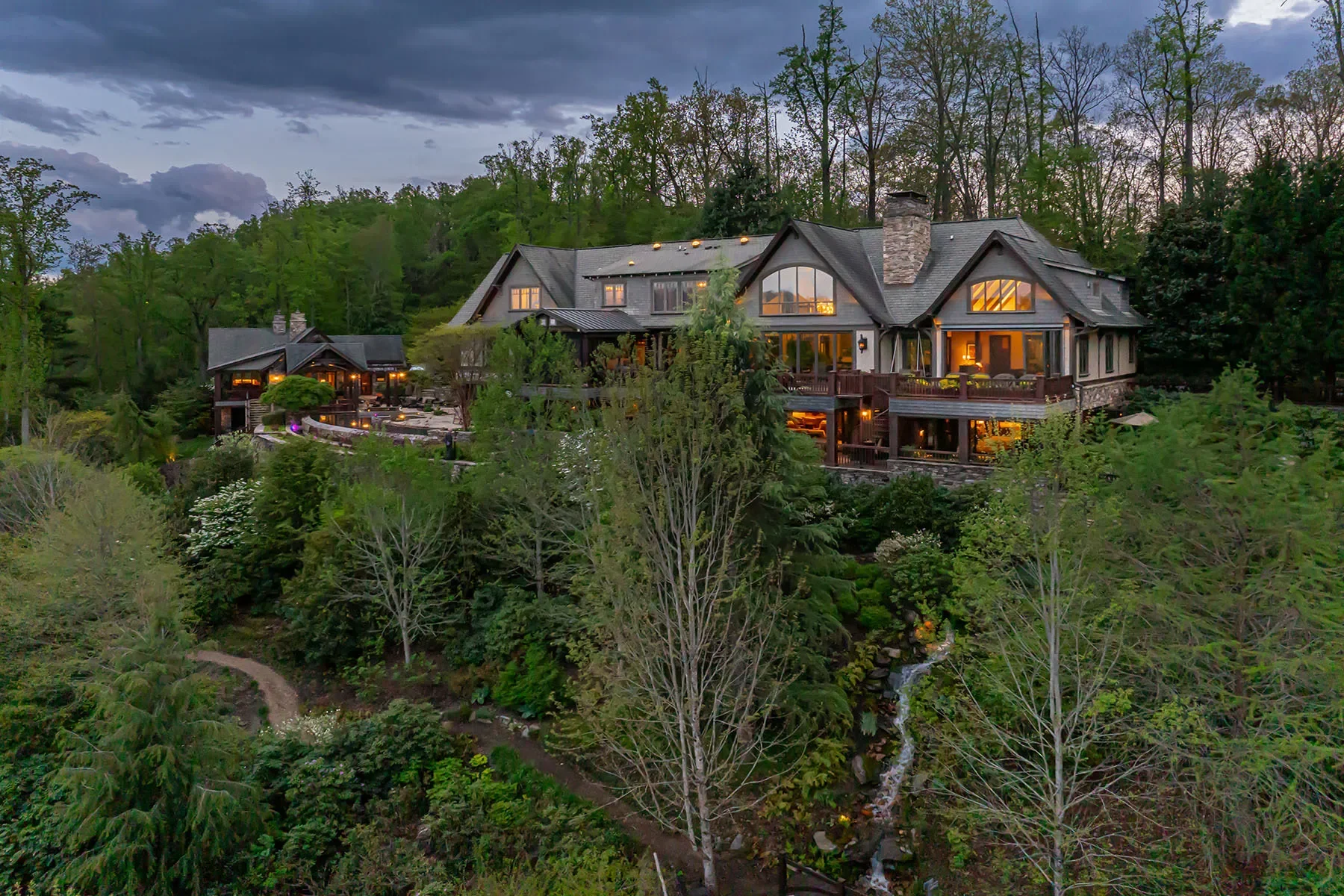 66 N Deerhaven Lane, Asheville, NC 28803, Asheville, North Carolina, United States. - Photo 4