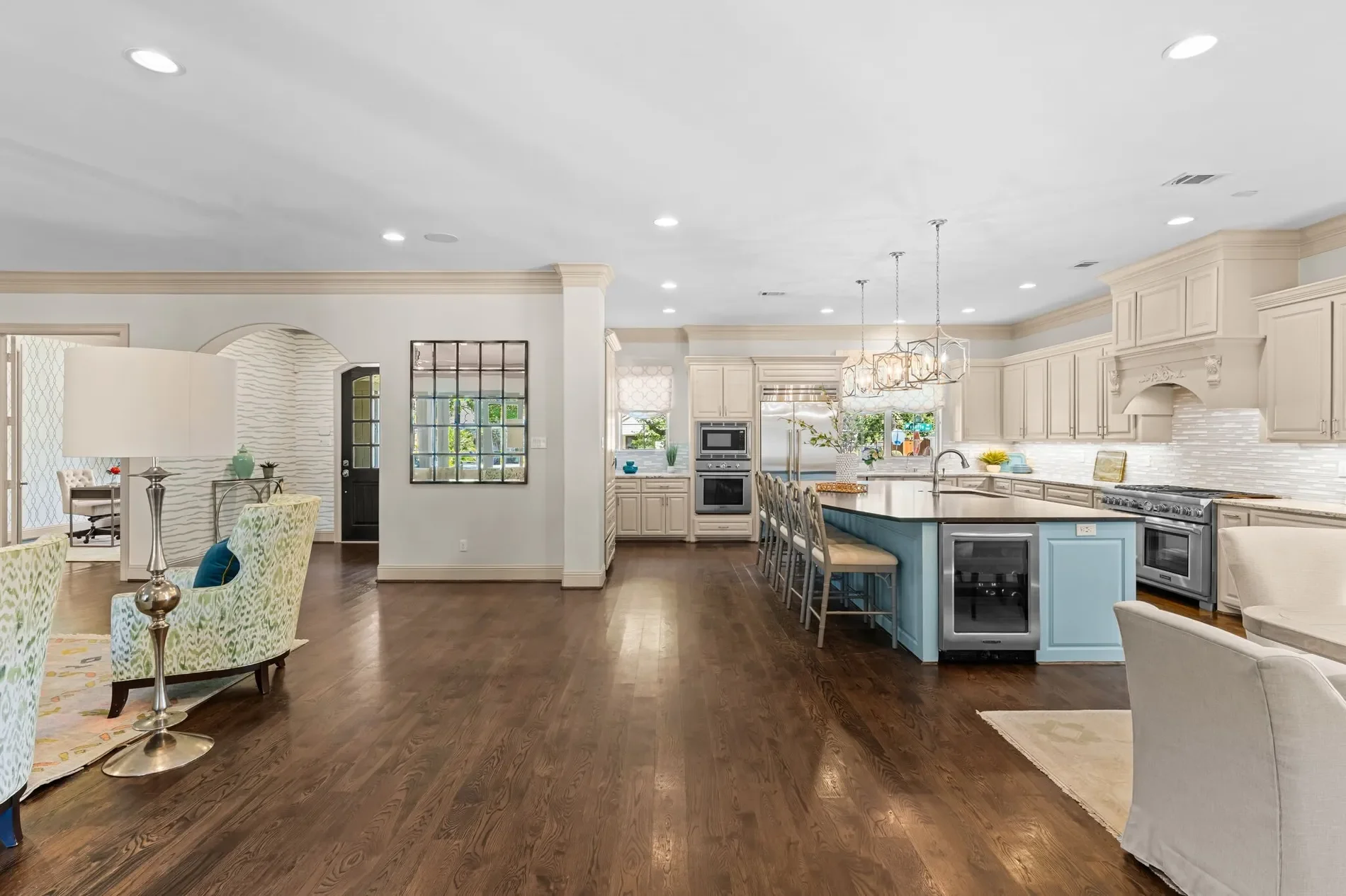 903 Wycliffe Drive, Houston, TX 77079, Houston, Texas, United States. - Photo 13