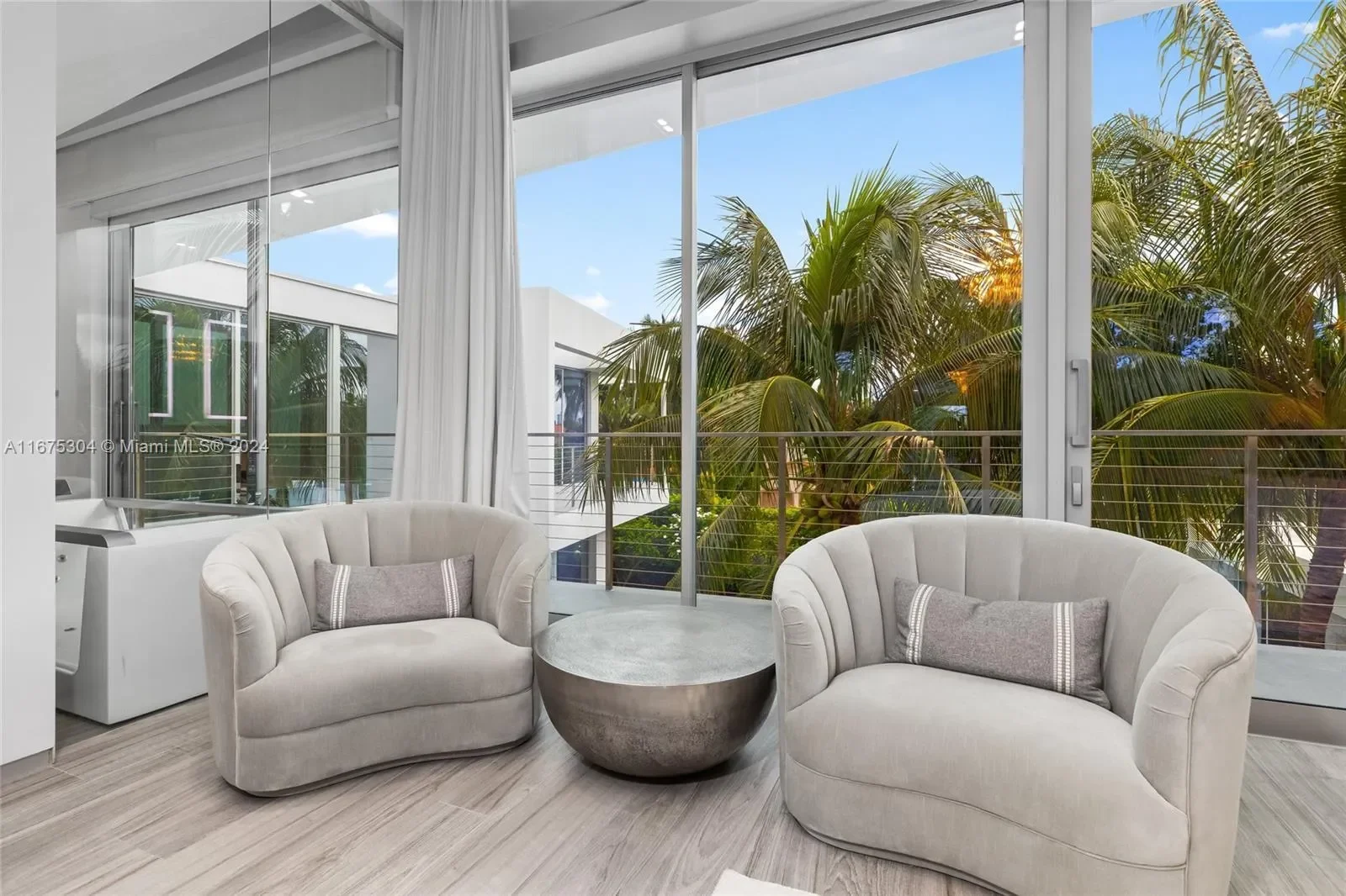 65 S Hibiscus Dr, Miami Beach, Florida, United States. - Photo 29
