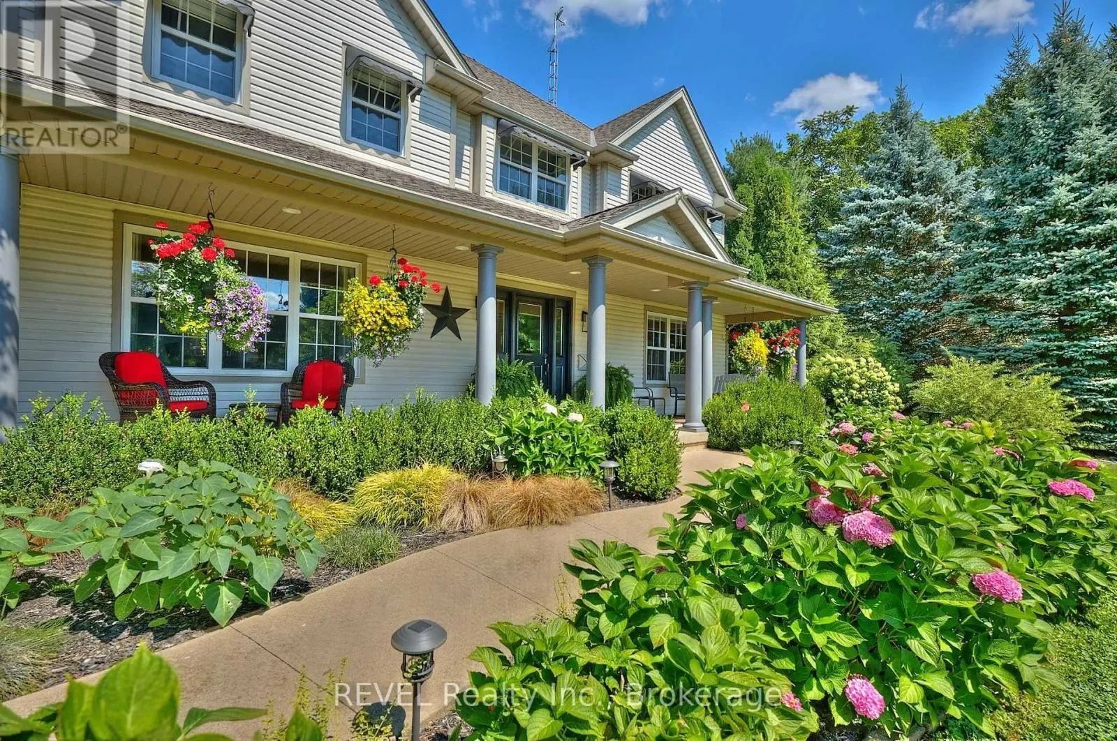 Exterior photo 9