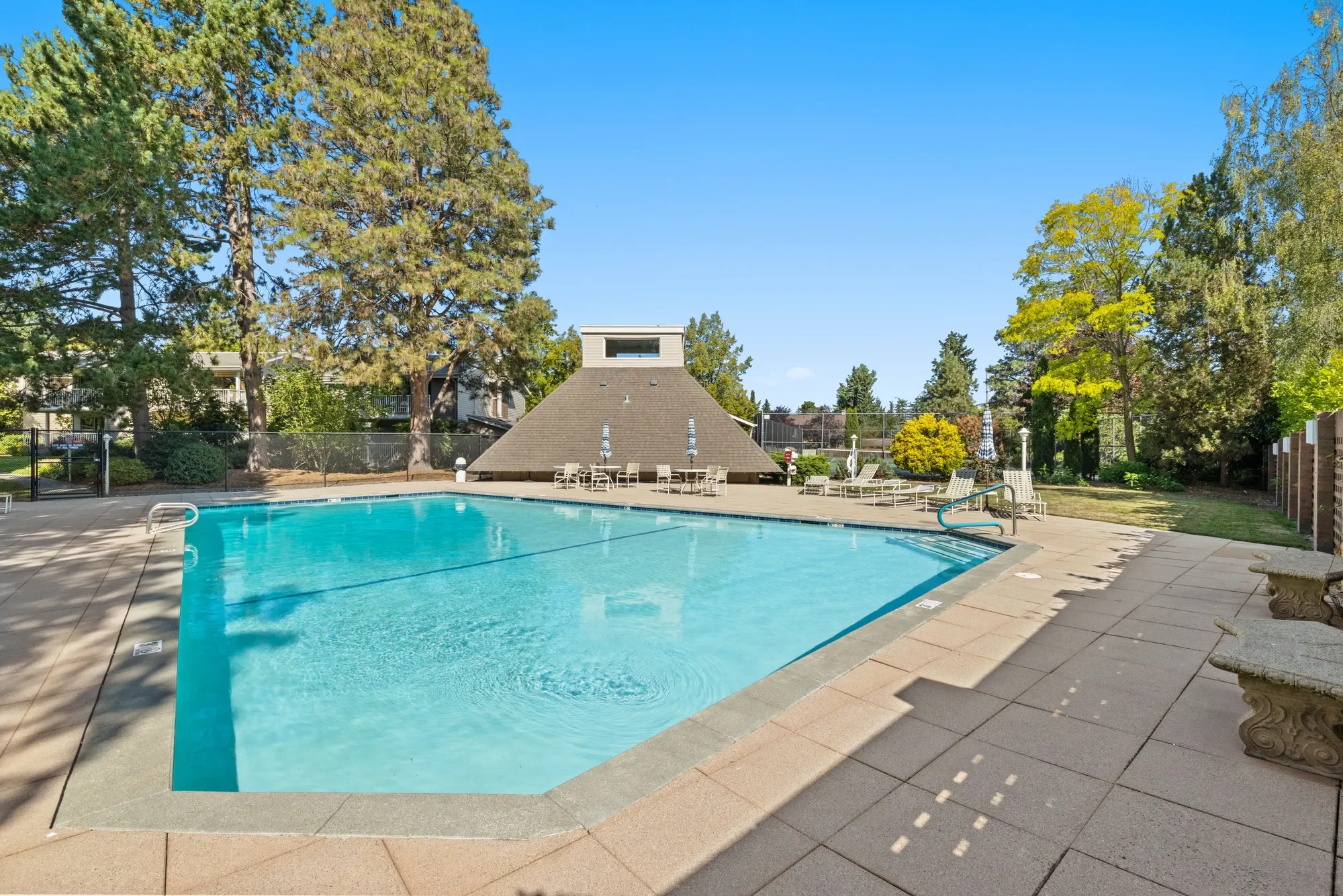 6423 Sand Point Wy NE , Seattle, WA 98115, Seattle, Washington, United States. - Photo 30