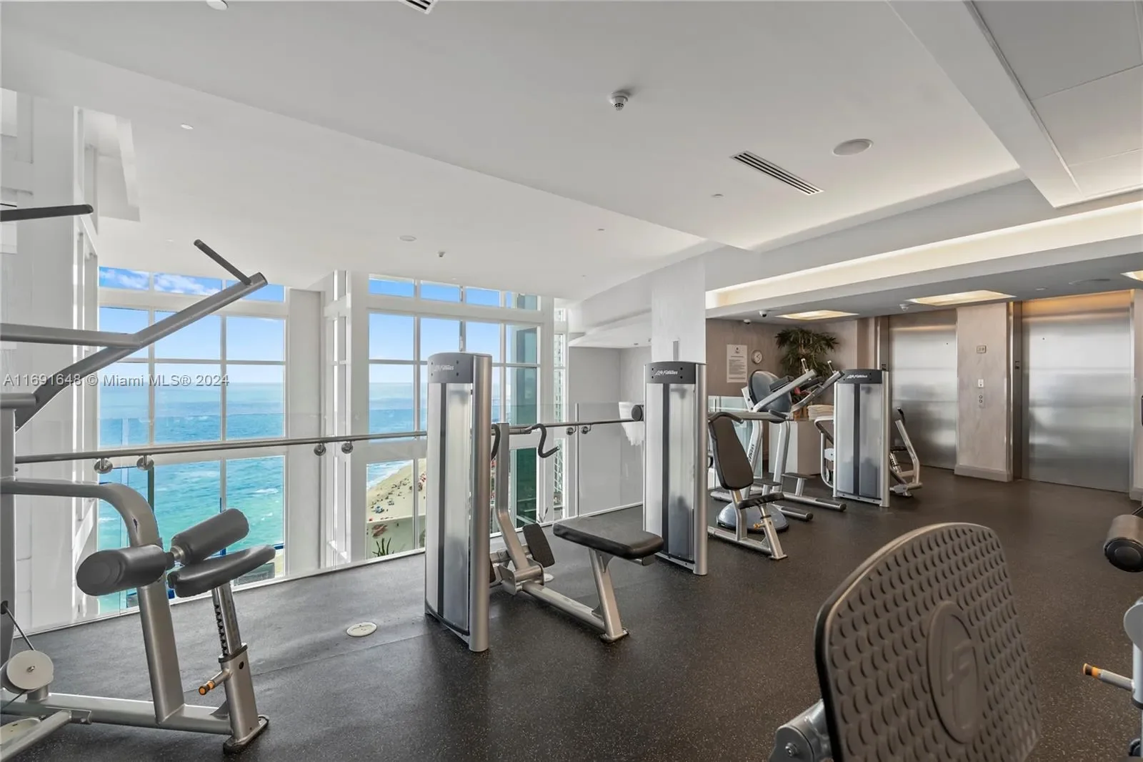 18101 Collins Ave 1502, Golden Beach, Florida, United States. - Photo 47