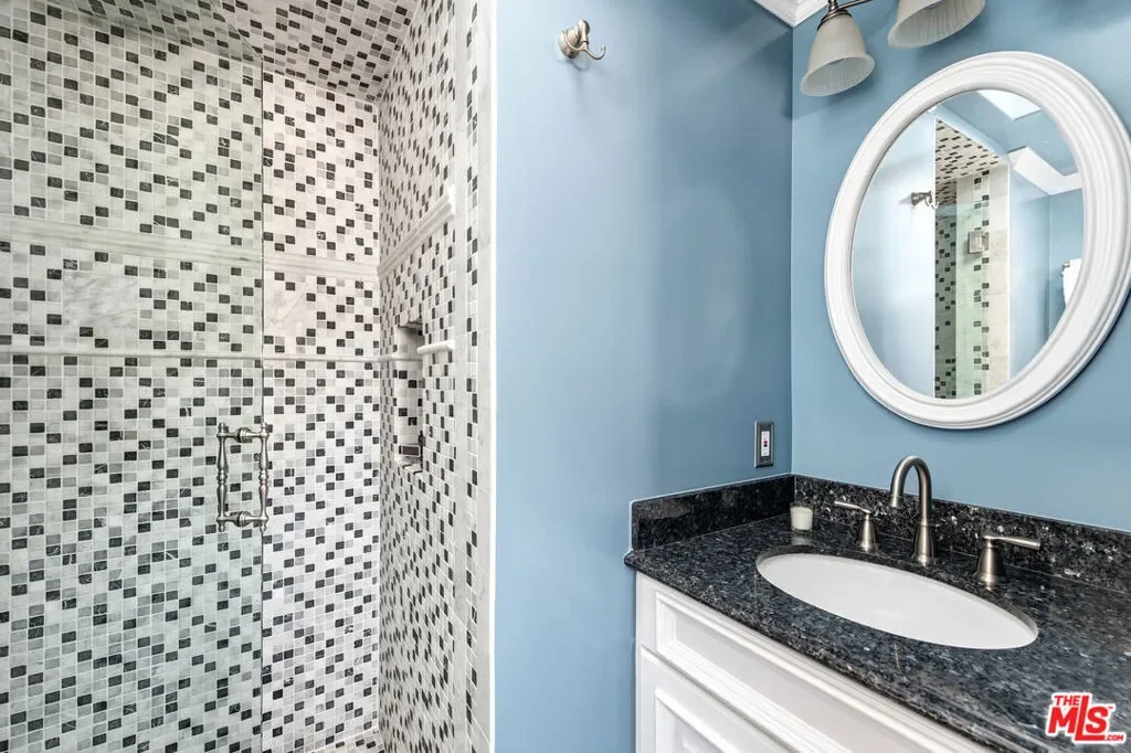 22548 Pacific Coast Highway 401, Malibu, California, United States. - Photo 17