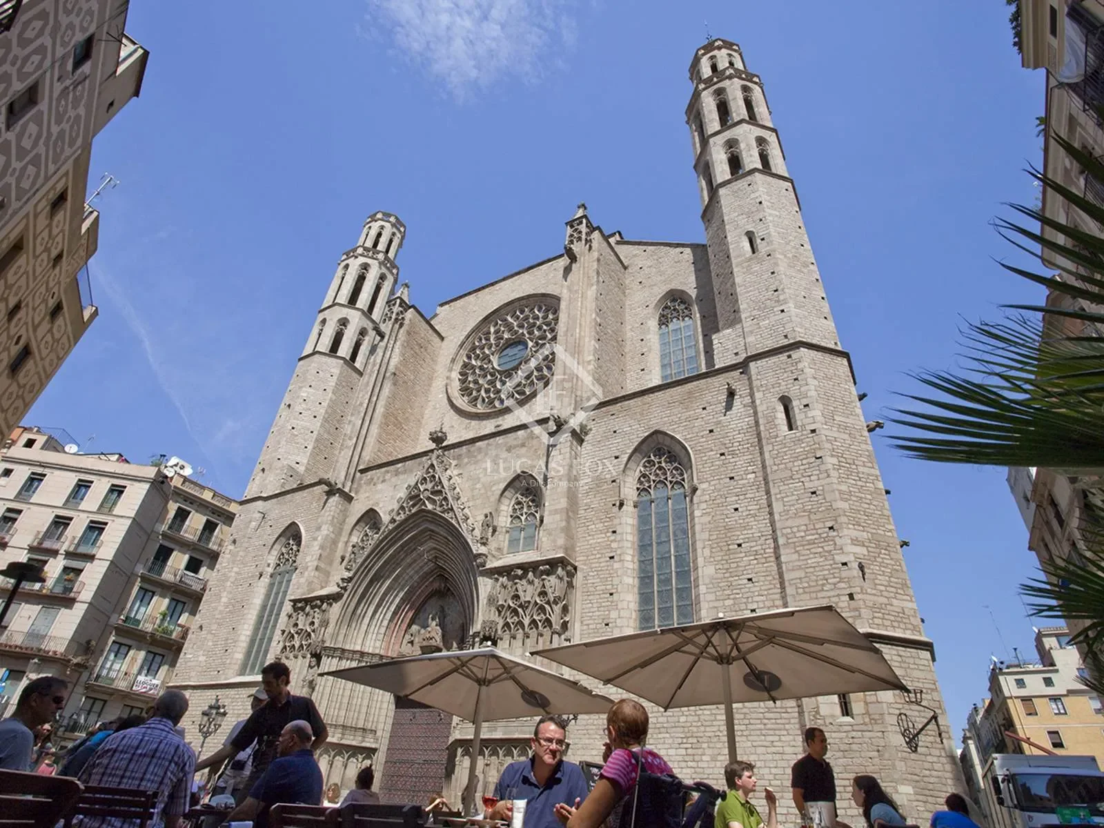 Exterior photo 3