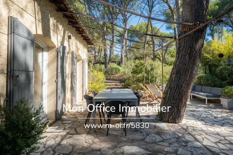 Ventabren, Provence-Alpes-Côte d'Azur, France. - Photo 8