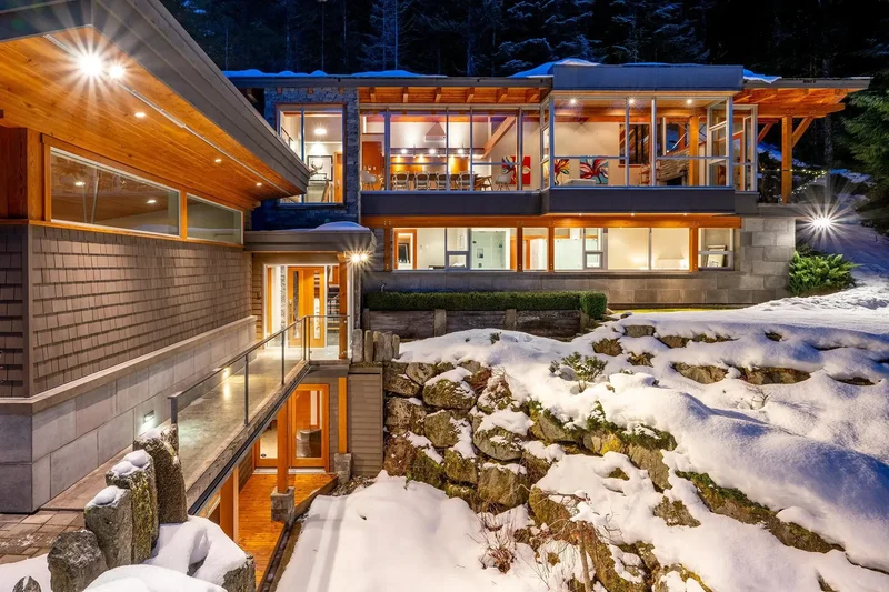 Incredible Sanctuary Nestled in the Mountains
