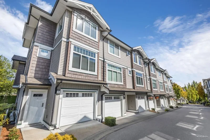 14356 63a, Surrey, British Columbia, Canada. - Photo 4
