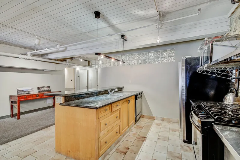 373 Rue St-Paul O. #3, Montréal, Quebec, Canada. - Photo 34