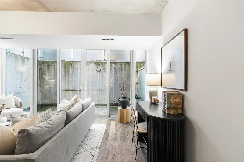 75 Portland St  104, Toronto, ON M5V 2M9, Toronto, Ontario, Canada. - Photo 6