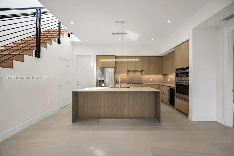 3300 SW 27th Ter 3300, Miami, Florida, United States. - Photo 17