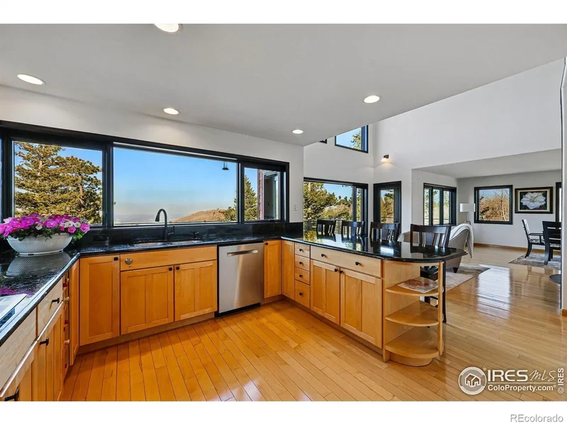 98 Rim Road, Boulder, Colorado, United States. - Photo 14