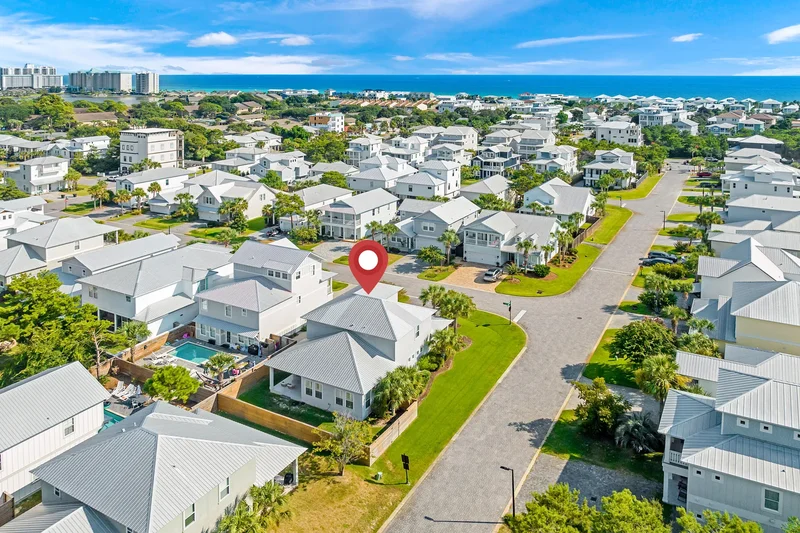Miramar Beach, Florida, United States. - Photo 40