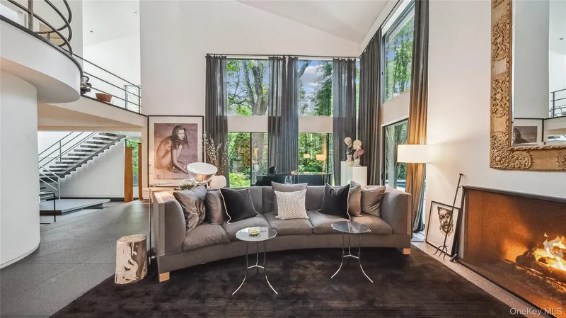 7 Folie Court, Manhasset, New York, United States. - Photo 28