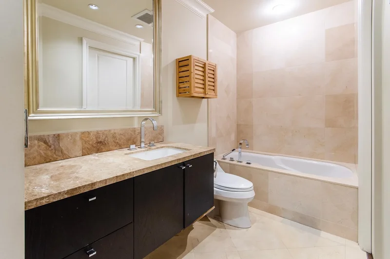 540 Waters Edge Crescent 103, West Vancouver, British Columbia, Canada. - Photo 5