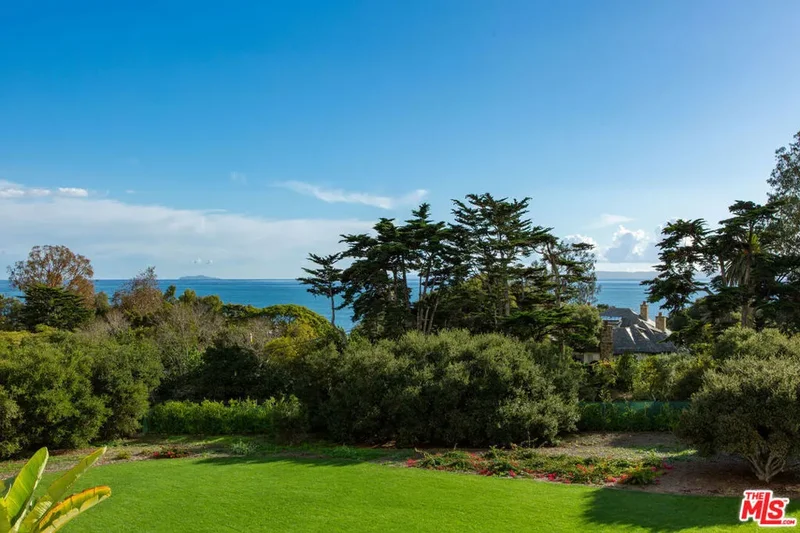 1437 S Jameson Lane, Montecito, California, United States. - Photo 32