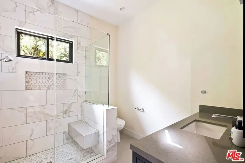 19739 Henshaw Street, Los Angeles, California, United States. - Photo 27