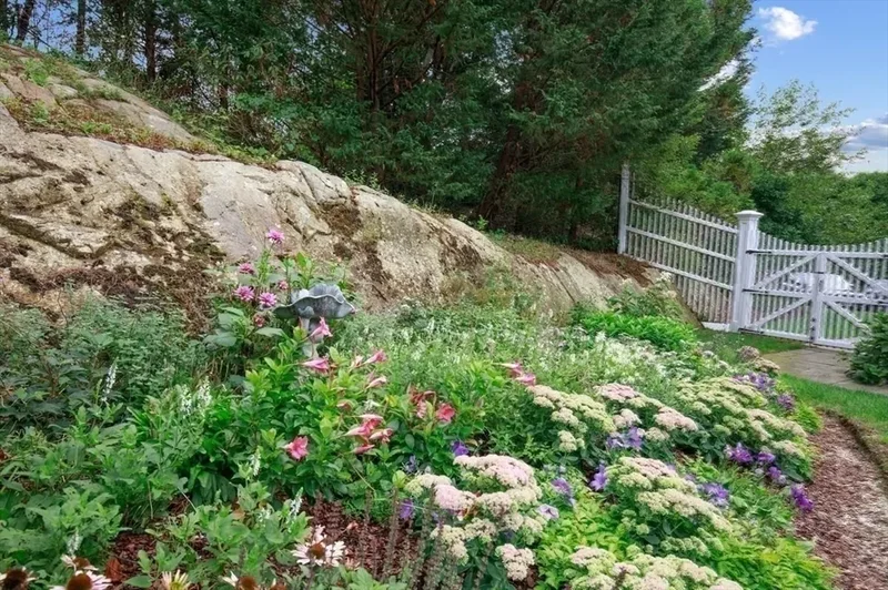 10R Martins Lane, Hingham, MA 02043, Hingham, Massachusetts, United States. - Photo 32