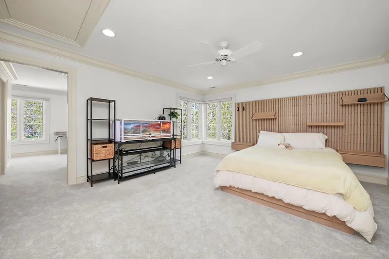 96 South Wynstone Drive , North Barrington, IL 60010, Barrington Hills, Illinois, United States. - Photo 62