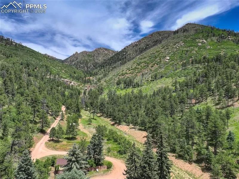 6085 Wellington Road, Cascade, CO 80809, Cascade-Chipita Park, Colorado, United States. - Photo 5