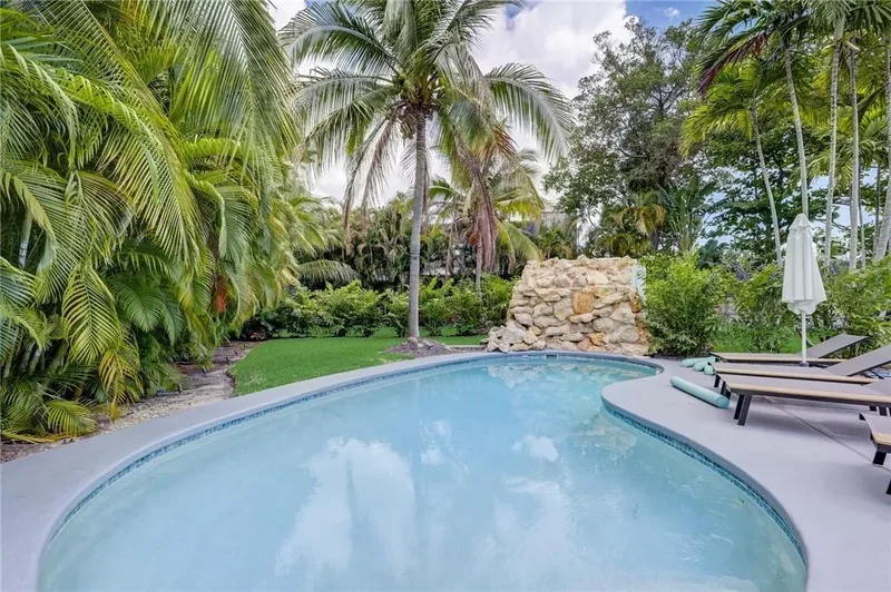 50 NE 30th Ct, Oakland Park, Florida, United States. - Photo 25