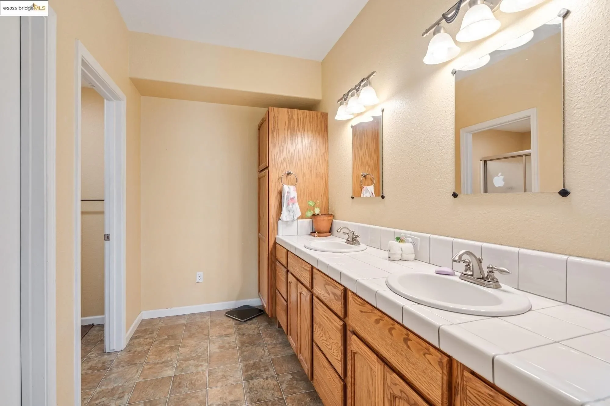 18757 Sunrise Way, Tuolumne, CA 95379, Tuolumne, CA, United States. - Photo 13