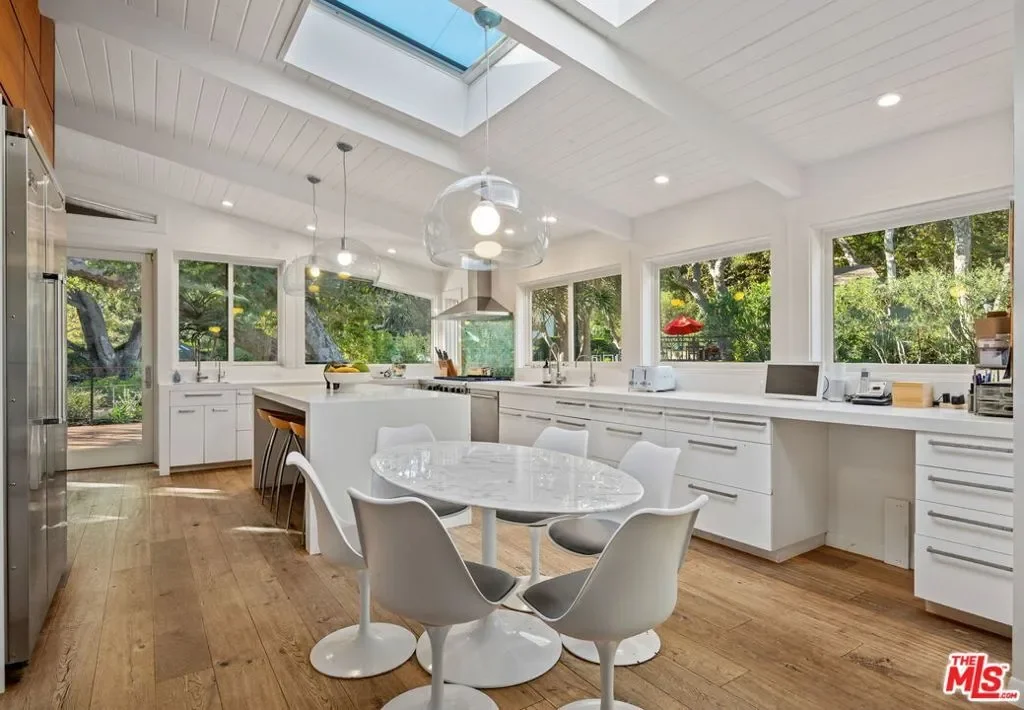 Gallery photo 2