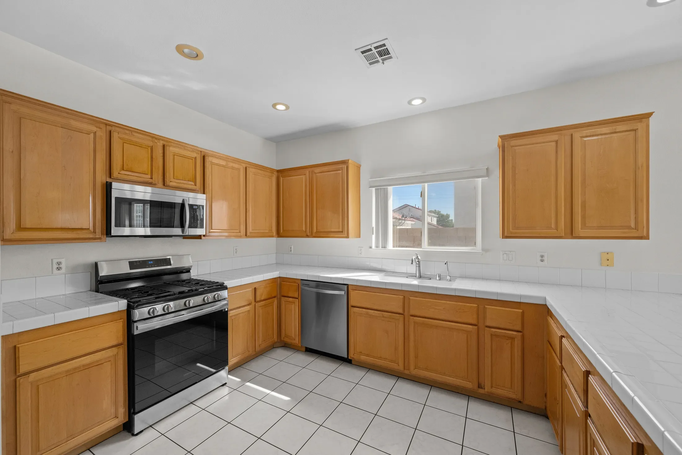 3600 N Tomsik Street, Las Vegas, NV 89129, Las Vegas, Nevada, United States. - Photo 10