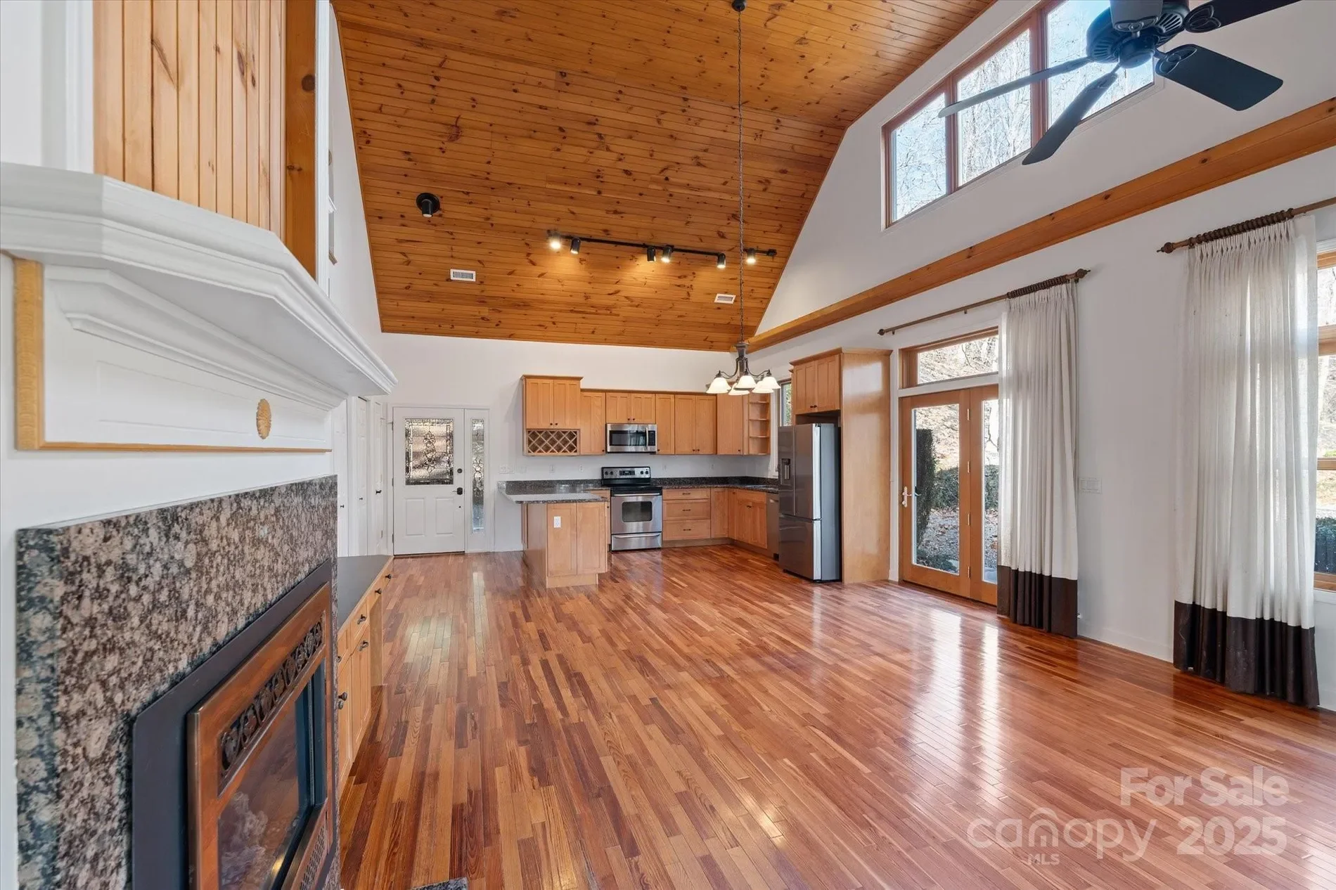 Gallery photo 10