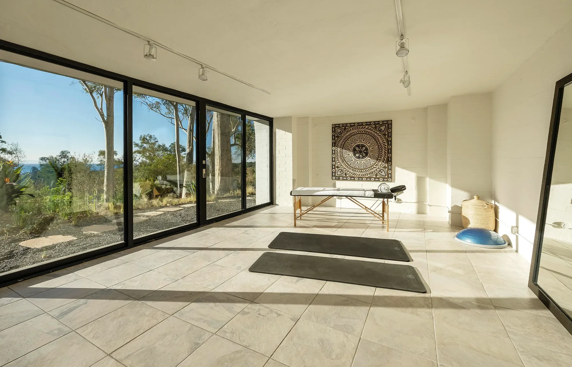 1030/1010 E Mountain Drive, Montecito, California, United States. - Photo 14