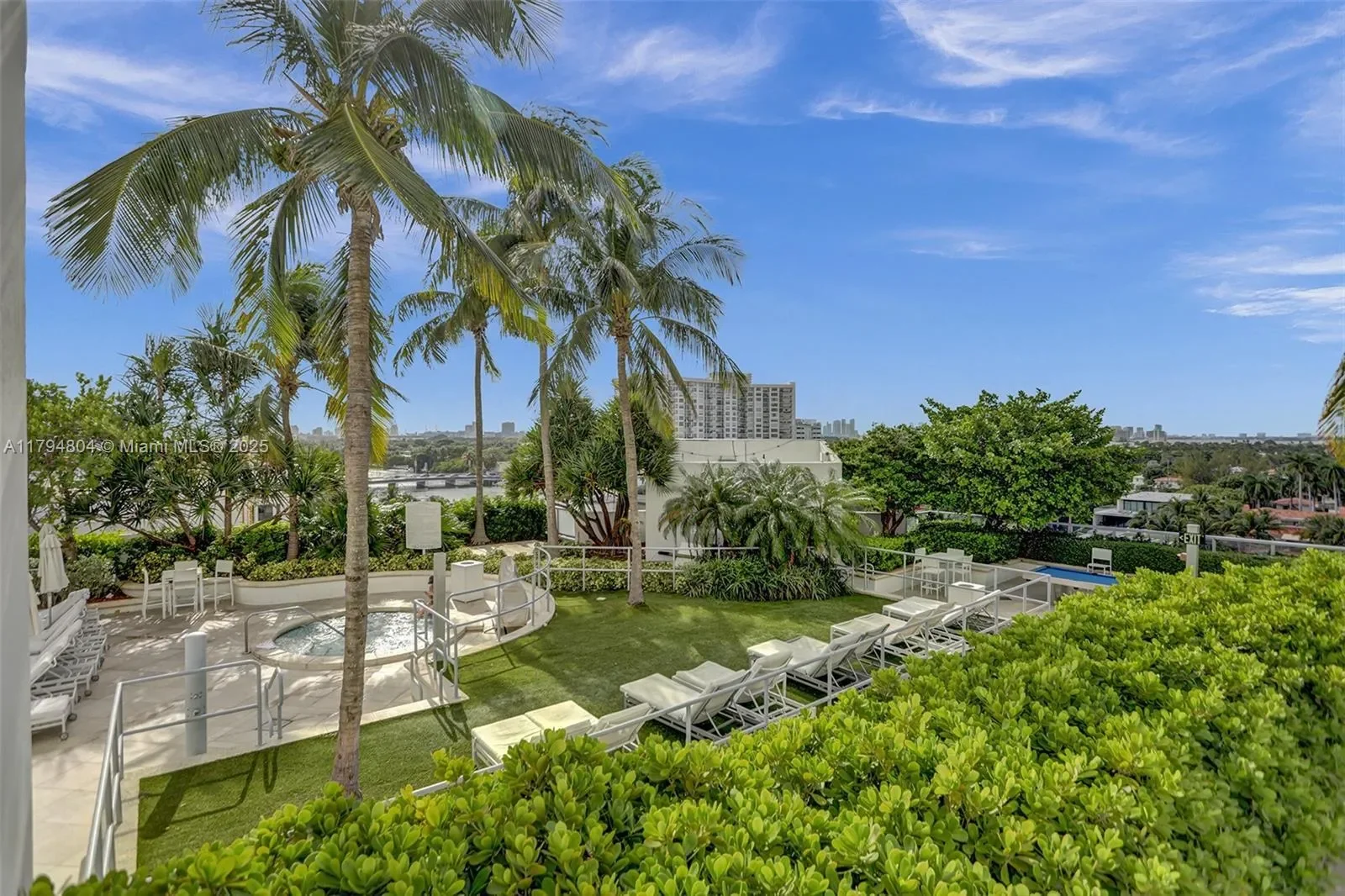 4401 Collins Ave 814, Miami Beach, Florida, United States. - Photo 21