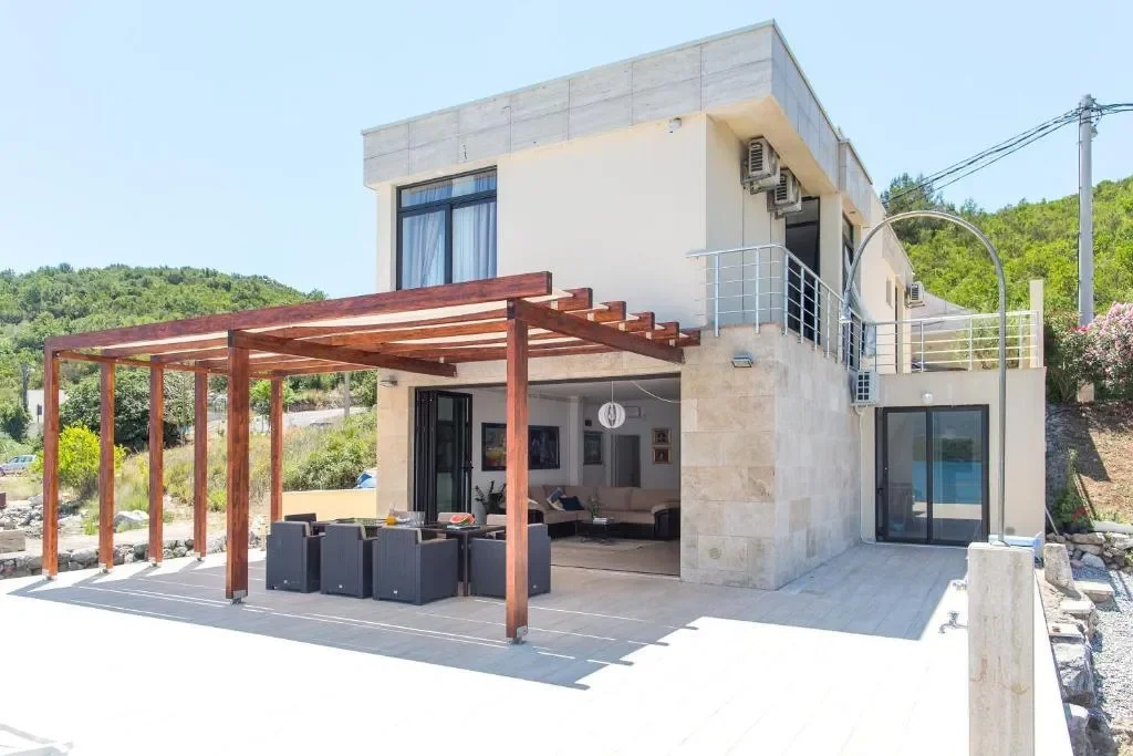 Obala Djurasevica, Tivat, Tivat Municipality, Montenegro. - Photo 2