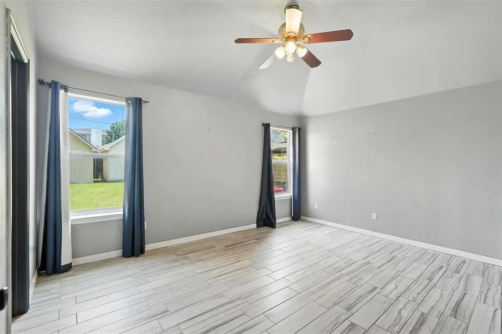 1510 N Carroll Avenue, Dallas, Texas, United States. - Photo 13