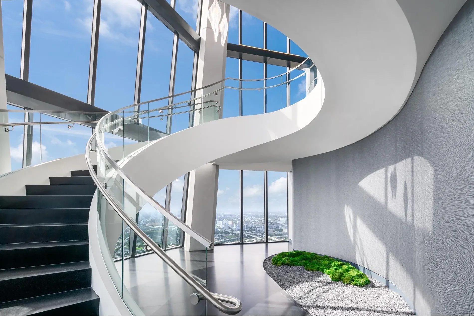 1000 Biscayne Blvd, Miami, Florida, United States. - Photo 23