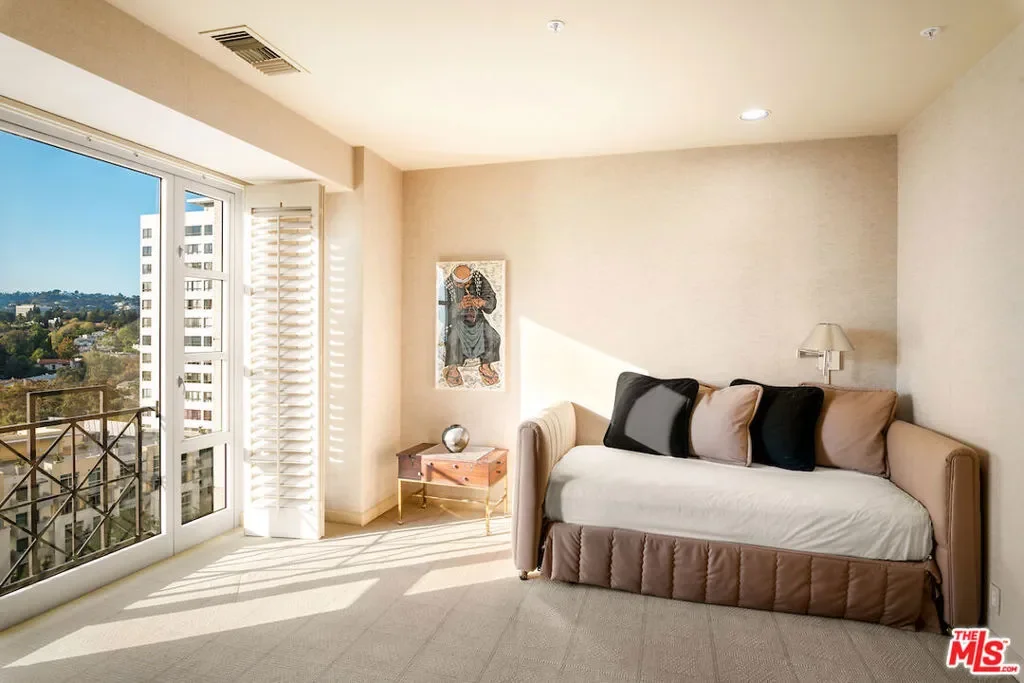 10580 Wilshire Boulevard 45, Los Angeles, California, United States. - Photo 10