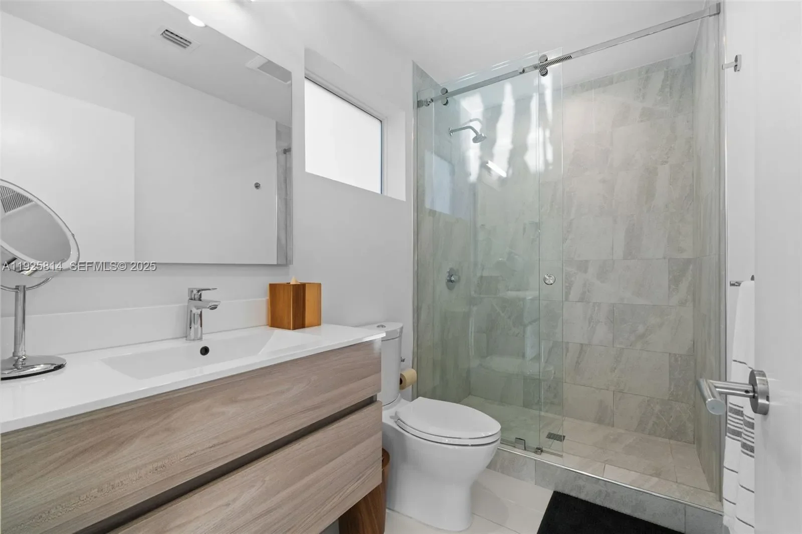 45 SW 19th Rd, Miami, FL 33129, Miami, Florida, United States. - Photo 35