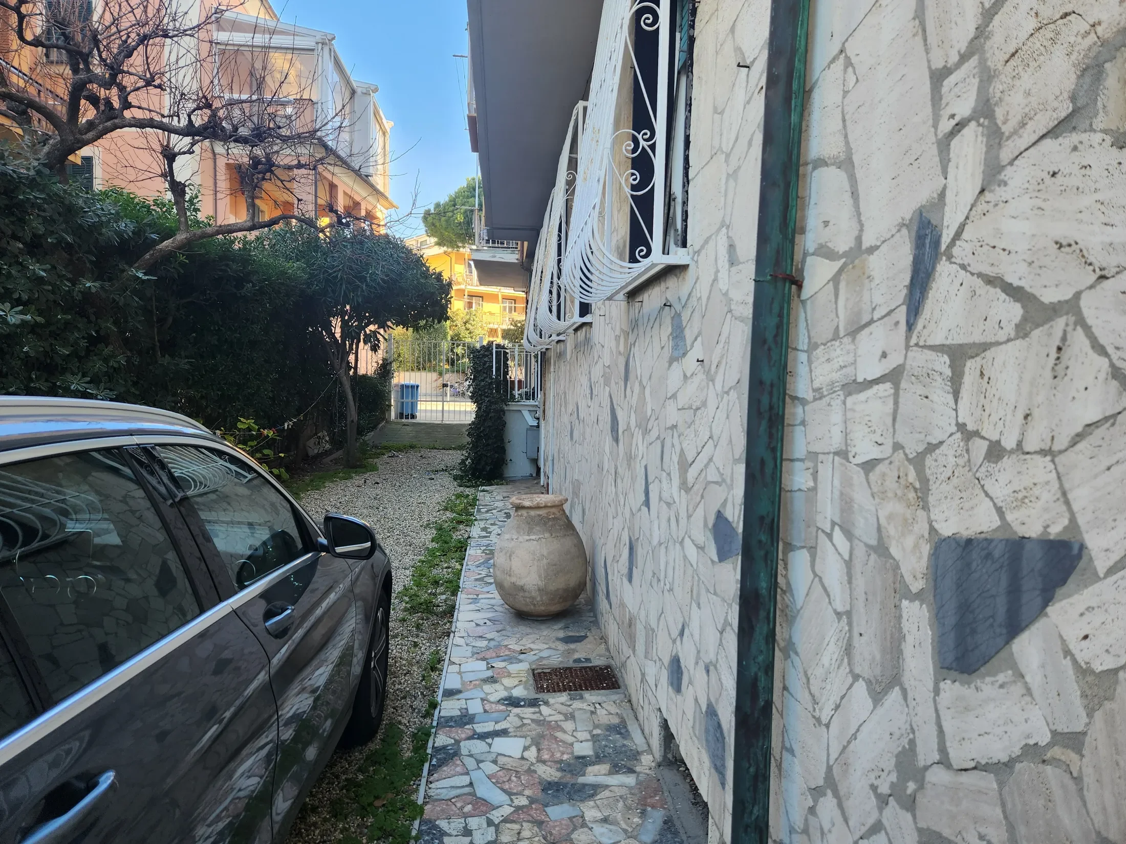 Gallery photo 10