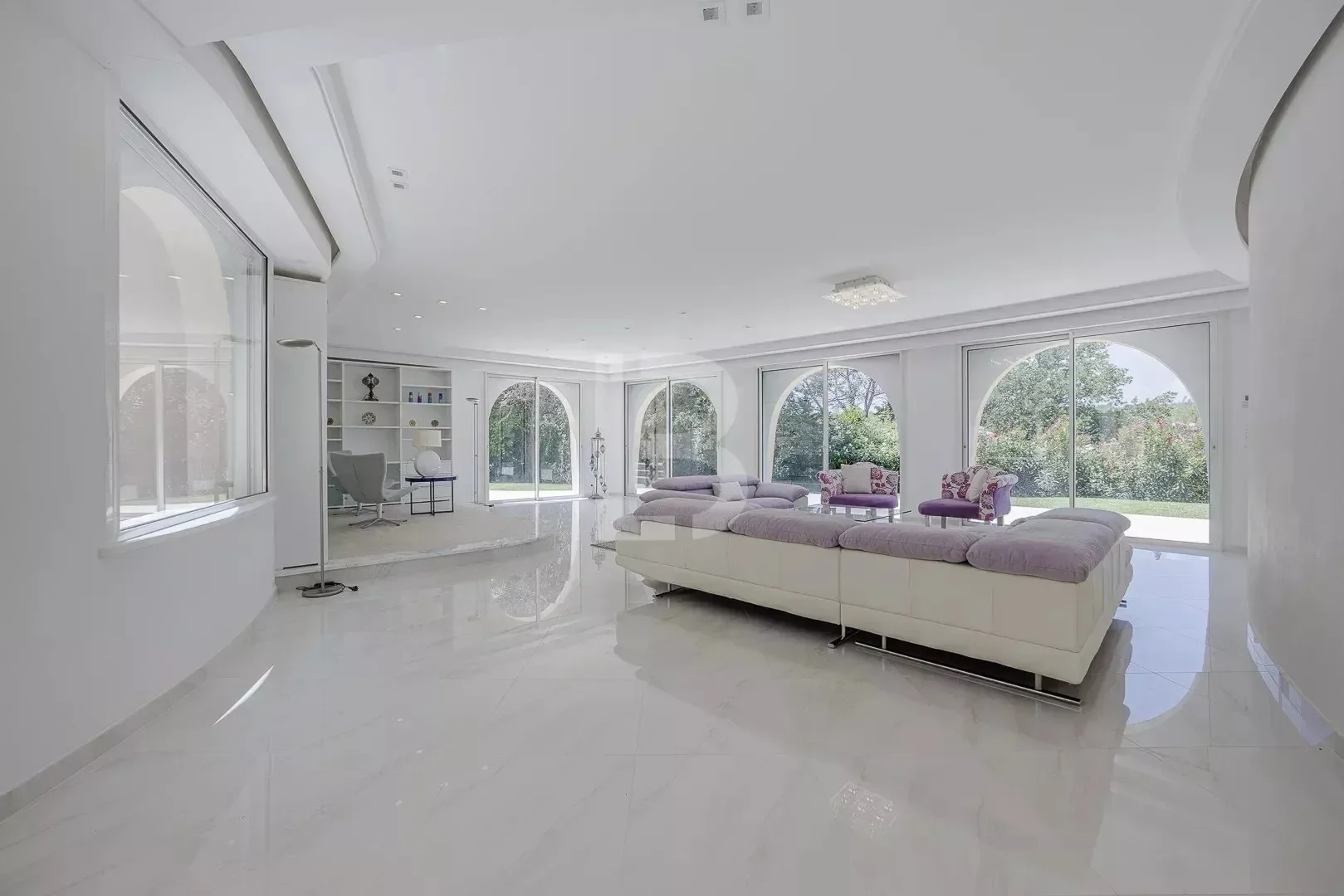 Gallery photo 6