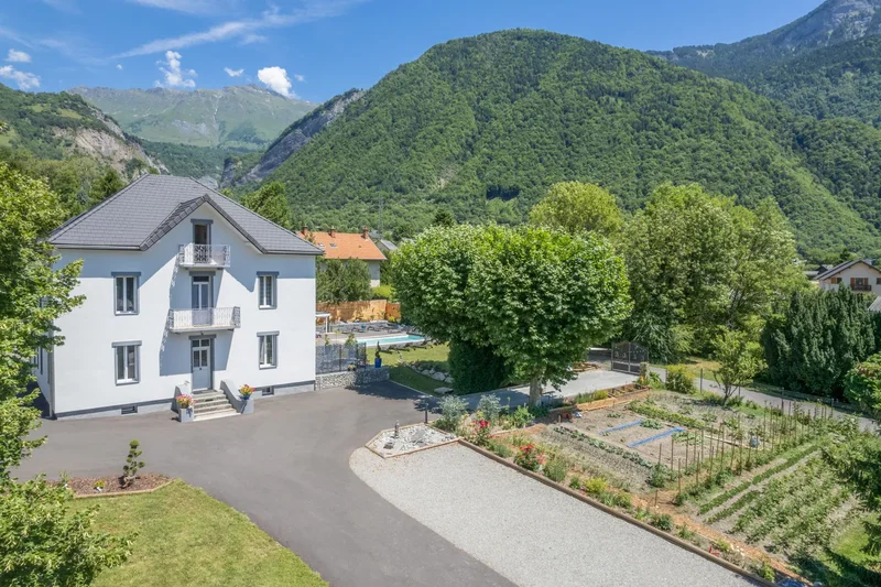 La Chambre, Auvergne-Rhône-Alpes, France. - Photo 5