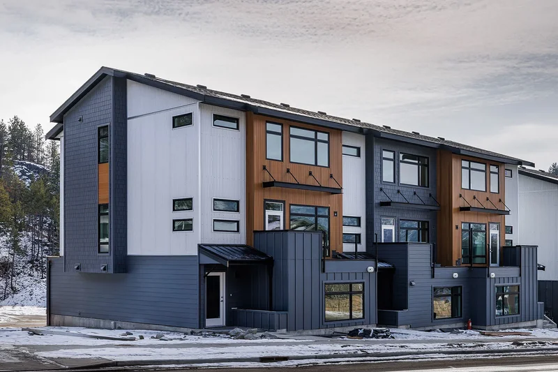 3425 Hilltown Drive  2, Kelowna, BC V1V 2B5, Kelowna, British Columbia, Canada. - Photo 11