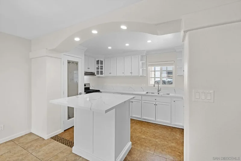 1749-51 Dahlia, San Diego, California, United States. - Photo 5